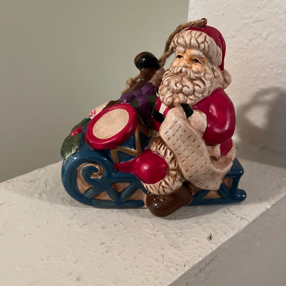 🐠 Santa Claus on Sleigh. Ceramic Christmas Ornament. No Chips or Cracks.